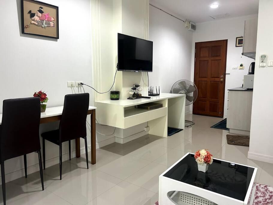 Baan Klang Condo In Central Хуа Хин Екстериор снимка